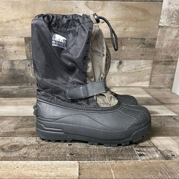 Sorel snow boots kids size 2 black and gray lined - Picture 1 of 6
